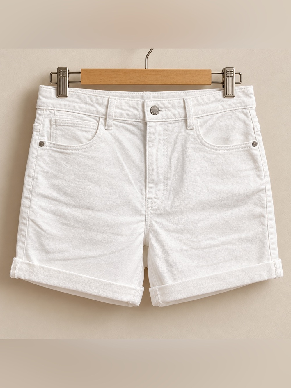 Wrangler High Rise White Denim Bermuda Shorts Size 10 NWT
